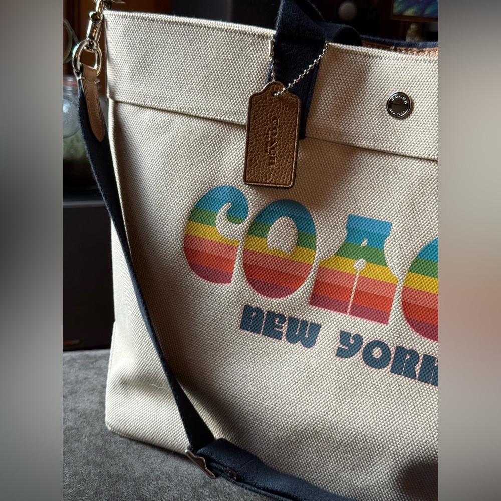COACH NEW YORK EXTRA LARGE TOTE PERFECT - Picture 2 of 15